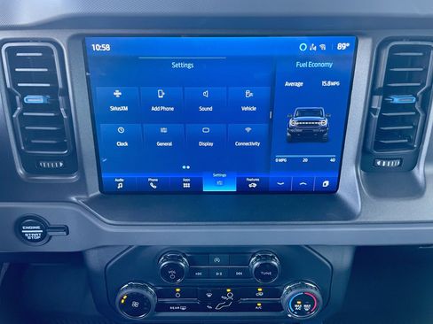 Used 2024 Ford Bronco Black Diamond AWD/4WD image 18