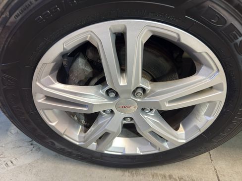 Used 2018 GMC Terrain SLE w/ Driver Convenience Package image 31