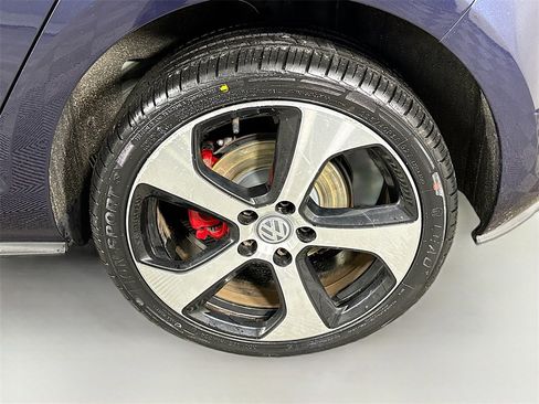 Used 2017 Volkswagen GTI S image 32