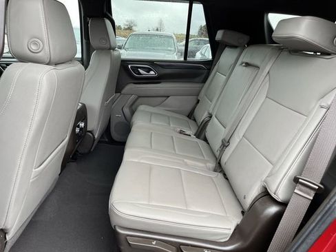 Used 2022 GMC Yukon SLT w/ SLT Premium Package AWD/4WD image 26
