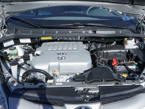 Used 2007 Toyota Sienna XLE image 16