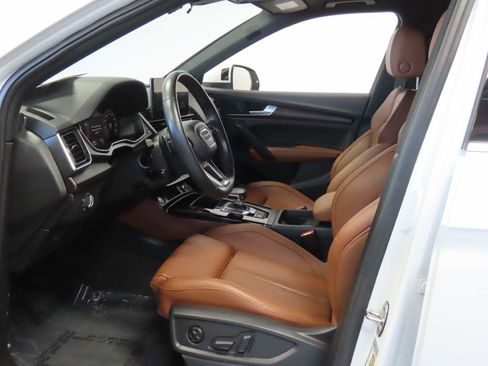 Used 2023 Audi Q5 2.0T Premium Plus w/ Premium Plus Package AWD/4WD image 16