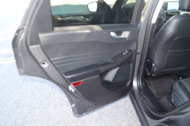 Used 2021 Ford Escape SE w/ SE Sport Appearance Package FWD image 12