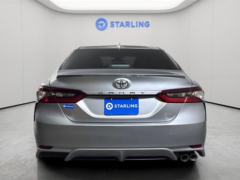 Used 2024 Toyota Camry SE image 7