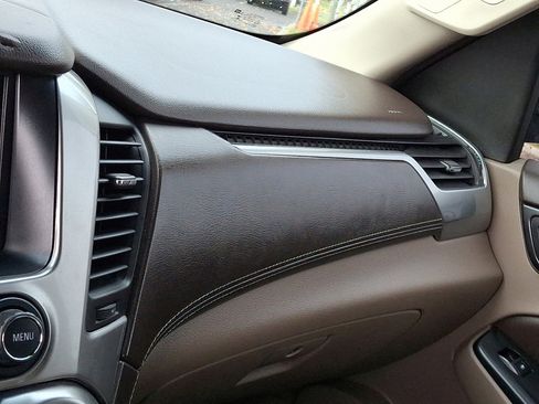 Used 2017 Chevrolet Tahoe LT w/ Luxury Package image 32