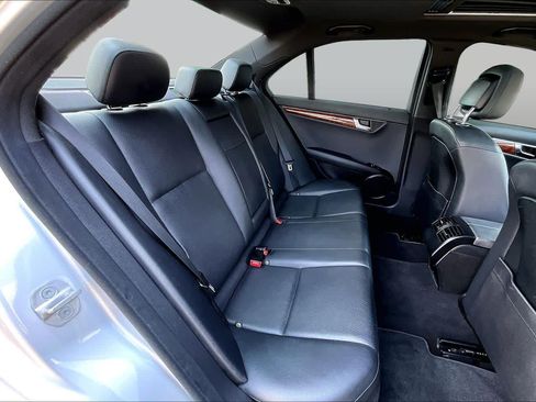 Used 2011 Mercedes-Benz C 300 4MATIC Sedan image 18