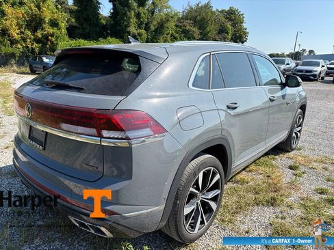 Used 2024 Volkswagen Atlas Cross Sport SEL Premium R-Line AWD/4WD image 5