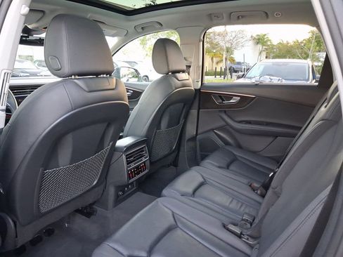 Used 2023 Audi Q7 2.0T Premium Plus w/ Premium Plus Package image 9