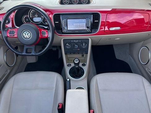 Used 2014 Volkswagen Beetle TDI image 14