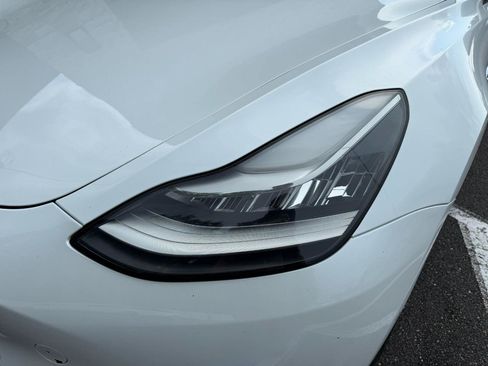 Used 2020 Tesla Model 3 Standard Range Plus RWD image 10