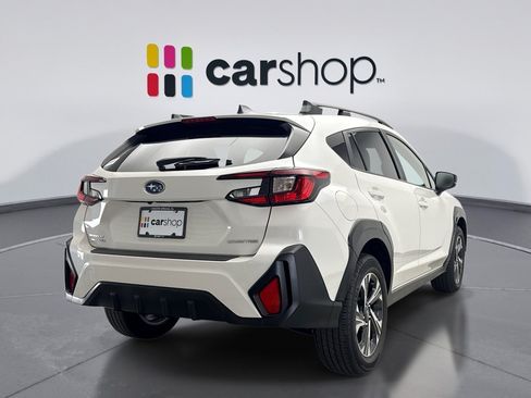 Used 2024 Subaru Crosstrek 2.0i Premium AWD/4WD image 5