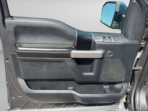 Used 2020 Ford F150 Platinum AWD/4WD image 17