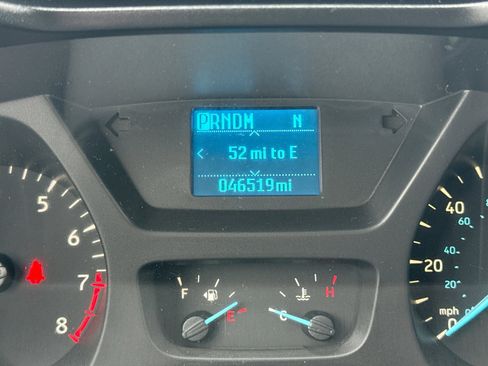 Used 2017 Ford Transit 150 XL image 10