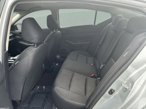 Used 2024 Nissan Altima 2.5 SV FWD image 31