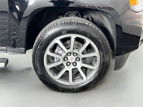 Used 2021 GMC Canyon Denali image 36