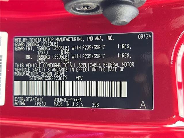 Used 2024 Toyota Sienna XLE FWD image 24
