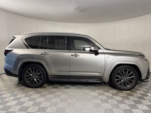 Used 2023 Lexus LX 600 F Sport w/ Accessory Package (Z1) AWD/4WD image 9