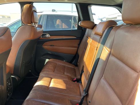 Used 2011 Jeep Grand Cherokee Overland image 8