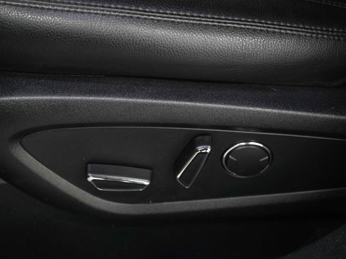 Used 2020 Lincoln Nautilus Premier AWD/4WD image 24