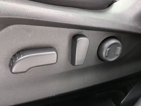 Used 2021 Subaru Forester Limited image 17