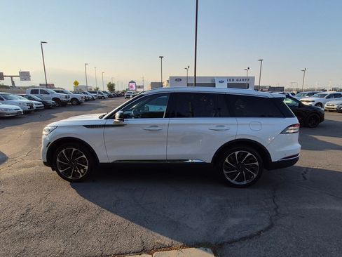 Used 2021 Lincoln Aviator Reserve w/ Equipment Group 202A AWD/4WD image 9