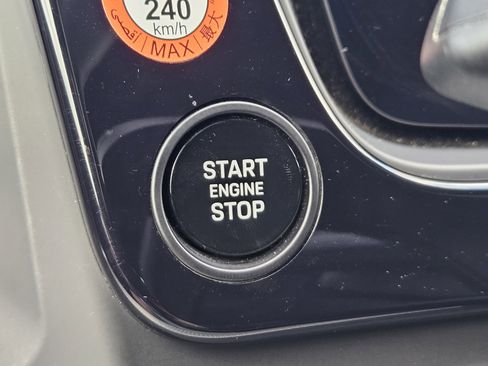 Certified 2025 Porsche Cayenne E-Hybrid image 21