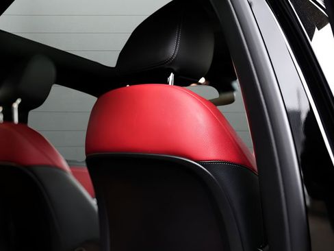 Used 2023 Mercedes-Benz GLA 250 4MATIC image 59