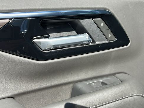 New 2026 Chevrolet Suburban LT w/ Comfort Package image 14