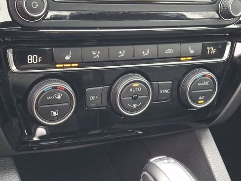 Used 2017 Volkswagen Jetta GLI image 17