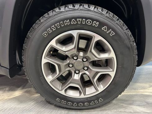 Used 2020 Jeep Cherokee Trailhawk w/ Cold Weather Group image 22