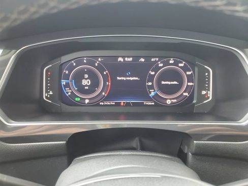 Used 2021 Volkswagen Tiguan SEL AWD/4WD image 24