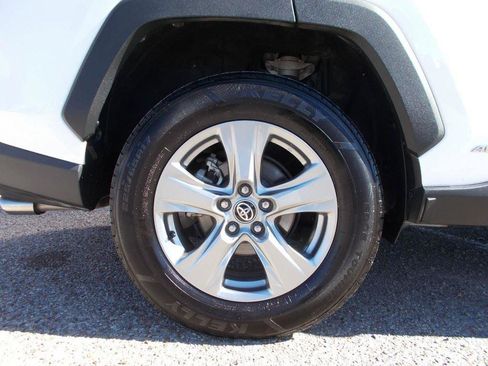 Used 2023 Toyota RAV4 XLE w/ XLE Grade Weather Package image 7