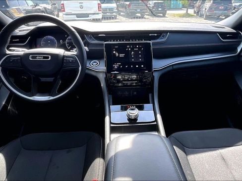 Used 2024 Jeep Grand Cherokee L Laredo w/ Luxury Tech Group I image 12