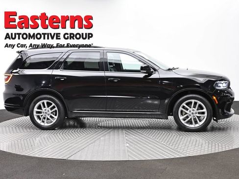 Used 2024 Dodge Durango GT RWD image 4