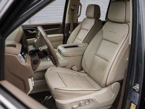 Used 2021 GMC Yukon Denali image 22