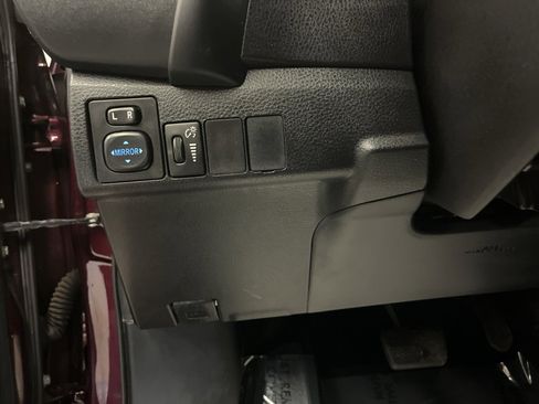 Used 2017 Toyota Corolla SE image 13