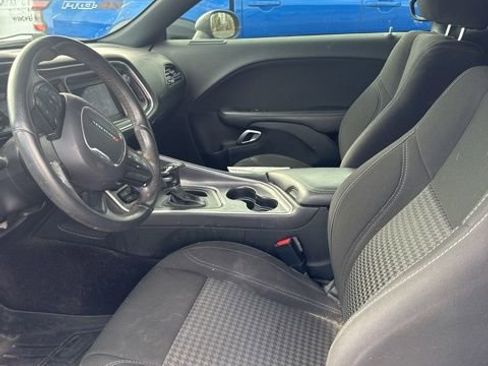 Used 2018 Dodge Challenger SXT w/ Blacktop Package image 9