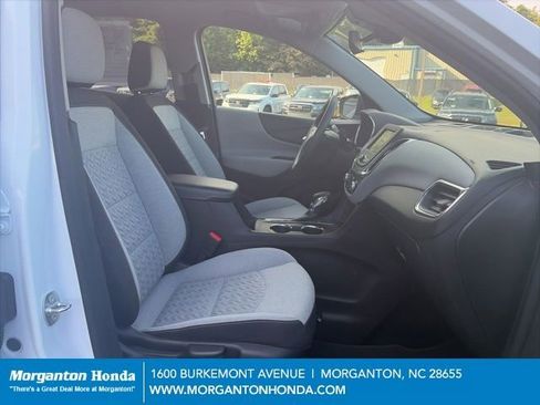 Used 2022 Chevrolet Equinox LS w/ LS Convenience Package FWD image 37
