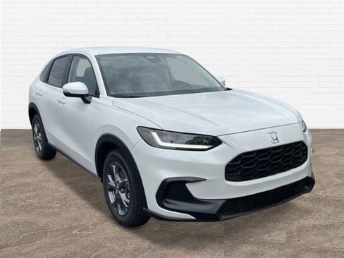 New 2026 Honda HR-V LX image 8