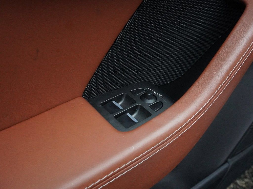Used 2019 Jaguar F-TYPE R-Dynamic AWD/4WD image 37