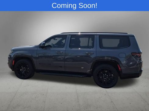 Used 2024 Jeep Wagoneer Series II AWD/4WD image 3