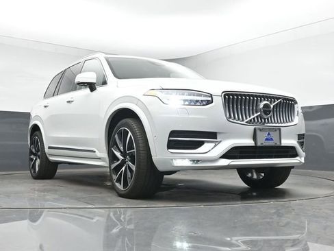 Used 2023 Volvo XC90 B6 Plus w/ Protection Package Premier AWD/4WD image 11