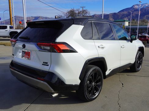 Certified 2022 Toyota RAV4 XSE image 8