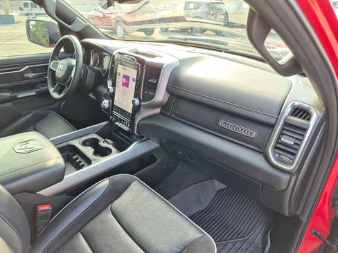 Used 2024 RAM 1500 Laramie AWD/4WD image 21