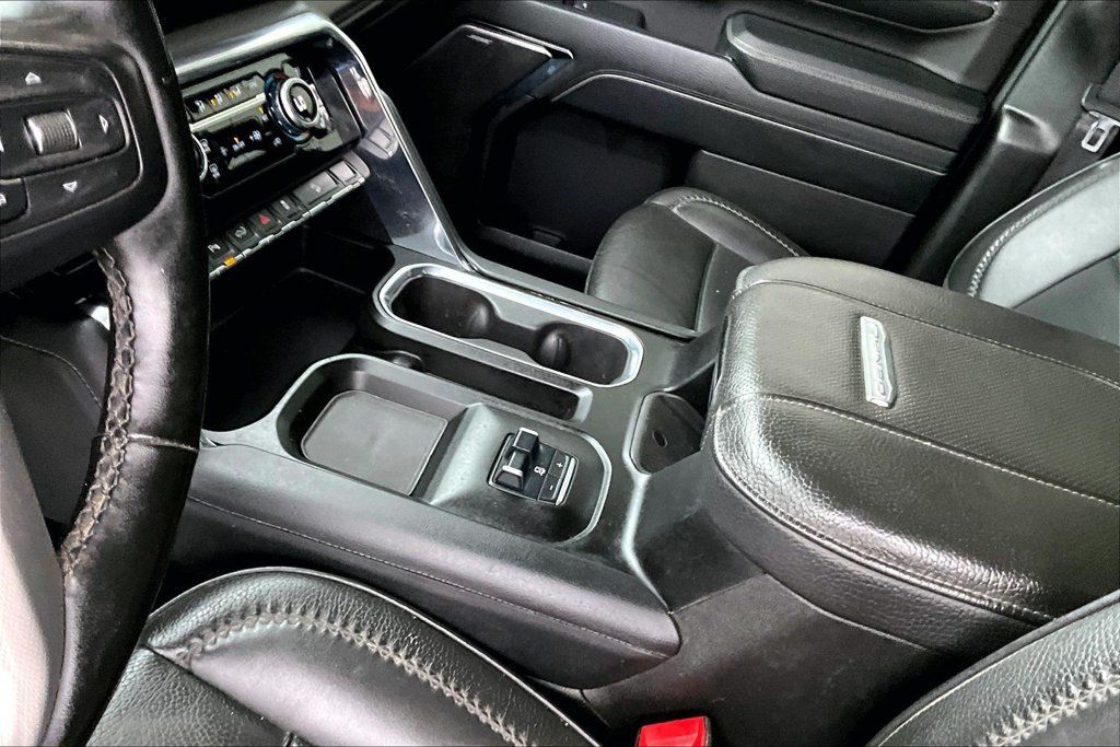 Used 2024 GMC Sierra 2500 Denali w/ Denali Reserve Package AWD/4WD image 17