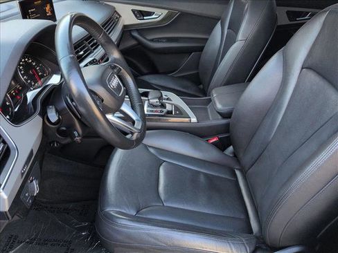 Used 2019 Audi Q7 2.0T Premium w/ Convenience Package AWD/4WD image 17