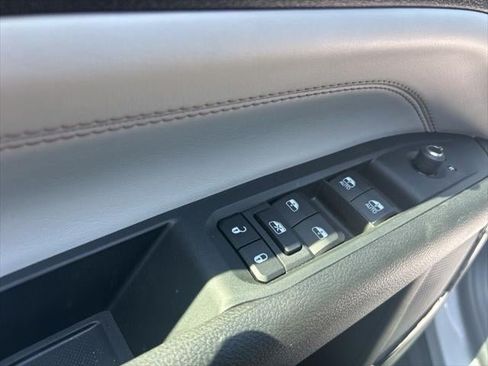 New 2026 Jeep Compass Limited AWD/4WD image 38