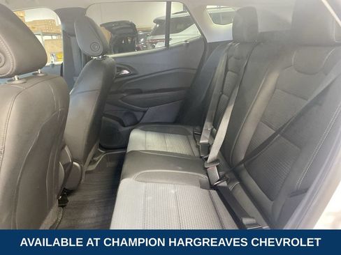 Used 2024 Chevrolet Trax LT w/ Driver Confidence Package FWD image 33
