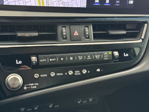 Certified 2022 Lexus ES 350 F Sport FWD image 27