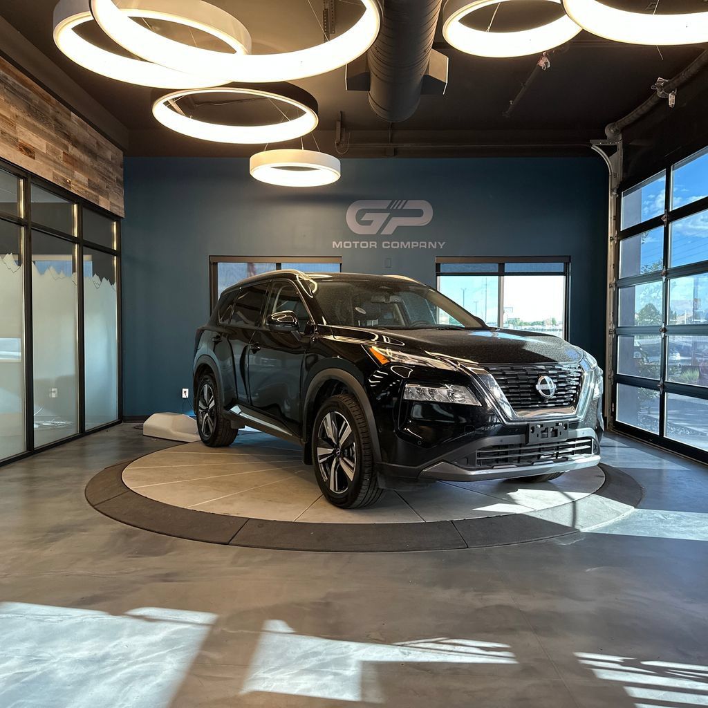 Used 2023 Nissan Rogue SL w/ SL Premium Package AWD/4WD image 1